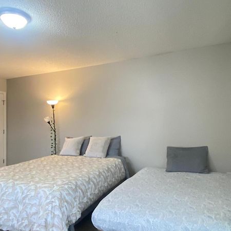 Private Room & Bathroom Close To Downtown Raleigh Bagian luar foto