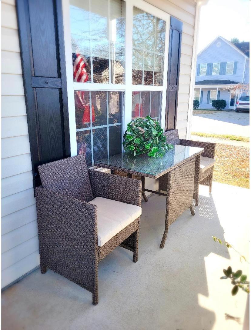 Private Room & Bathroom Close To Downtown Raleigh Bagian luar foto